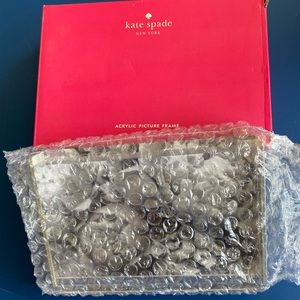 NEW Kate Spade Acrylic Desk/Picture Frame (4”x6”)